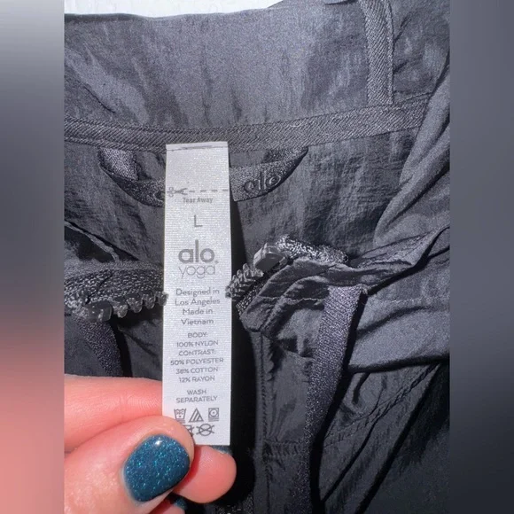 Alo Yoga Light Up Jacket - Picture 5 of 7